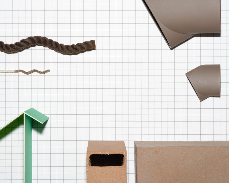 東京を拠点に活動するデザインコレクティブ「Nomadic」によるPOPUP 「Small on small」を開催します。