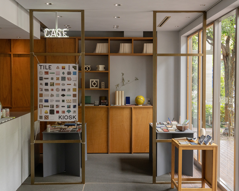 CASE Q&A TILE KIOSK