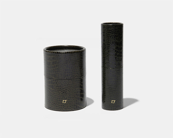中国製 装飾的な筒 オリジナルケース付き CROC PATTERN CYLINDER CASE ＊ 紙筒ケース | THINK OF THINGS